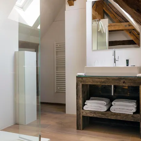 La Chaumiere Hotel 4*