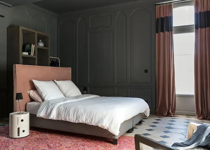 La Chaumiere מלון