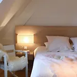 La Chaumiere Ξενοδοχείο 4*