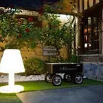 La Chaumiere Ξενοδοχείο 4*