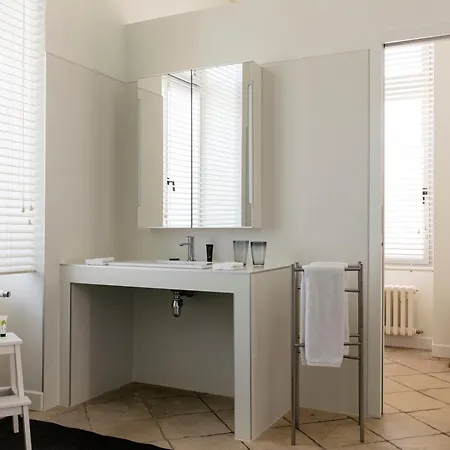 La Chaumiere Otel