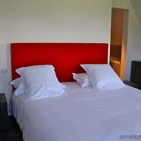 La Chaumiere 4*