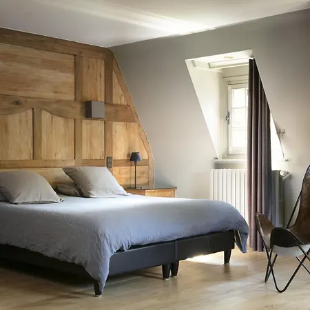 La Chaumiere Hotel