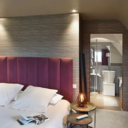 La Chaumiere Hotel